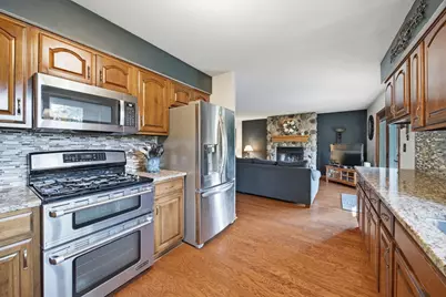 39W150 Adobe Ridge, Elgin, IL 60124 - Photo 17