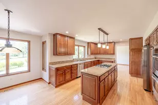 732 Jamestowne Rd, Sleepy Hollow, IL 60118 - Photo 7