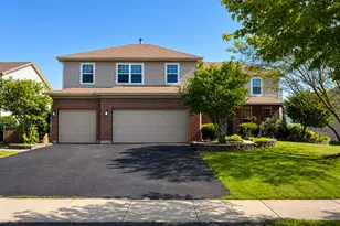 749 Lindsey Ln, Bolingbrook, IL 60440 - Photo 1