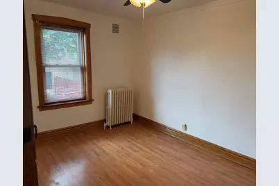 1618 S 50th Avenue, Cicero, IL 60804 - Photo 9