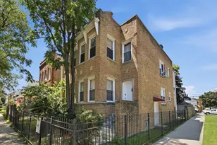 1654 N Austin Ave, Chicago, IL 60639 - Photo 1