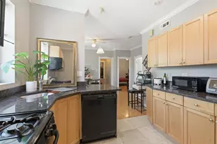 1654 N Austin Ave, Chicago, IL 60639 - Photo 3