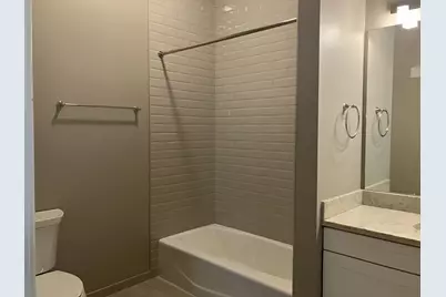 2050 N Clark Street #301, Chicago, IL 60614 - Photo 7