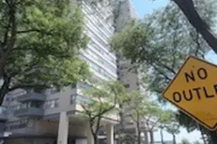 6301 N Sheridan Ave, Chicago, IL 60660 - Photo 1