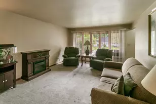 8901 Austin Ave, Oak Lawn, IL 60453 - Photo 7