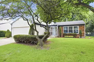 1115 Brandywyn Ln, Buffalo Grove, IL 60089 - Photo 1