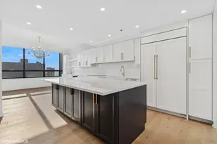 180 E Pearson St, Chicago, IL 60611 - Photo 9