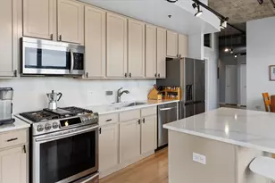 933 W Van Buren St, Chicago, IL 60607 - Photo 9