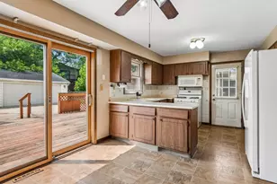 151 Muehl St, Lockport, IL 60441 - Photo 3
