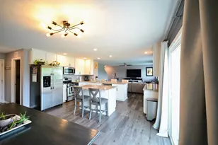 936 Wildwood Dr, Pingree Grove, IL 60140 - Photo 5