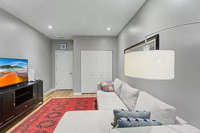 1379 Scarboro Road, Schaumburg, IL 60193 - Photo 25