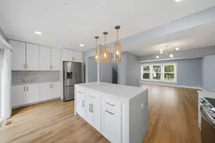 1809 Dumont Ln, Schaumburg, IL 60194 - Photo 7