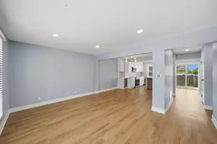 1809 Dumont Ln, Schaumburg, IL 60194 - Photo 3