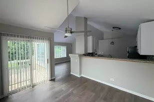 2350 Twilight Dr, Aurora, IL 60503 - Photo 5