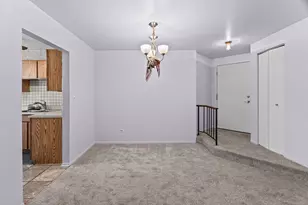 196 Grove Ave, Des Plaines, IL 60016 - Photo 9