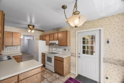 196 Grove Avenue #B, Des Plaines, IL 60016 - Photo 15