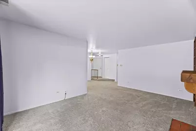 196 Grove Avenue #B, Des Plaines, IL 60016 - Photo 7