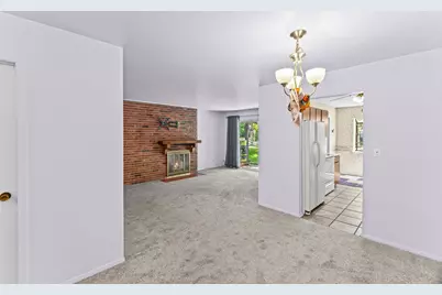 196 Grove Avenue #B, Des Plaines, IL 60016 - Photo 3