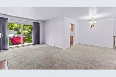 196 Grove Avenue #B, Des Plaines, IL 60016 - Photo 5