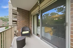 105 Lakeview Dr, Bloomingdale, IL 60108 - Photo 15