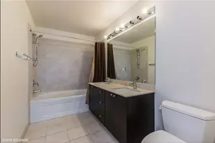 235 W Van Buren St, Chicago, IL 60607 - Photo 11