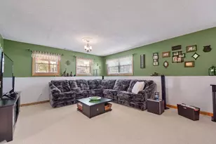 935 Revere Ln, Island Lake, IL 60042 - Photo 15