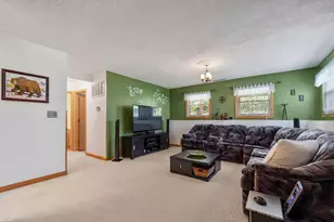 935 Revere Ln, Island Lake, IL 60042 - Photo 17