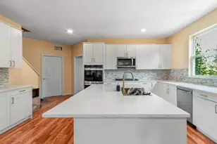 829 Lindsey Ln, Bolingbrook, IL 60440 - Photo 11