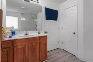 829 Lindsey Ln, Bolingbrook, IL 60440 - Photo 13