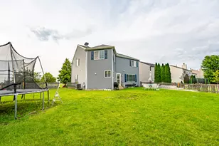 12 E Meadow Dr, Cortland, IL 60112 - Photo 5