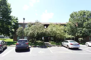 1303 N Winslowe Dr, Palatine, IL 60074 - Photo 3