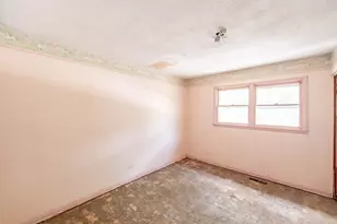 7207 Catalpa Ave, Woodridge, IL 60517 - Photo 7