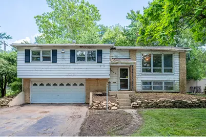 7207 Catalpa Avenue, Woodridge, IL 60517 - Photo 1