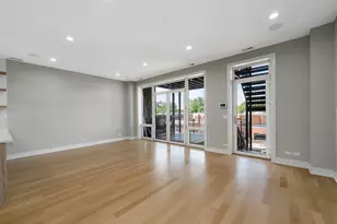 3056 N Lincoln Ave, Chicago, IL 60657 - Photo 3
