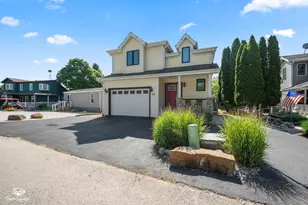 32 Largemouth Ln, Wilmington, IL 60481 - Photo 1