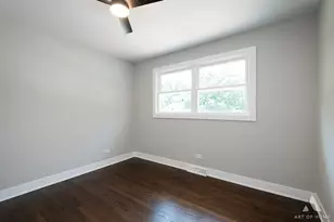 9050 W 93rd St, Hickory Hills, IL 60457 - Photo 13