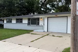 1206 Harlem Rd, Machesney Park, IL 61115 - Photo 1