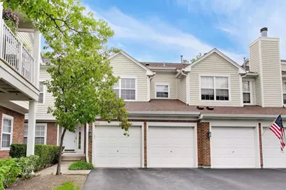 437 Grosse Pointe Circle #437, Vernon Hills, IL 60061 - Photo 1