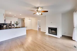 437 Grosse Pointe Cir, Vernon Hills, IL 60061 - Photo 11