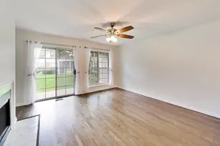 437 Grosse Pointe Cir, Vernon Hills, IL 60061 - Photo 13
