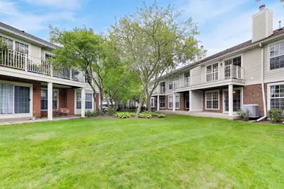 437 Grosse Pointe Circle #437, Vernon Hills, IL 60061 - Photo 29