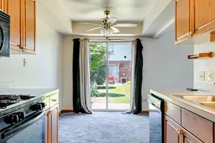 14704 Kenton Ave, Midlothian, IL 60445 - Photo 7
