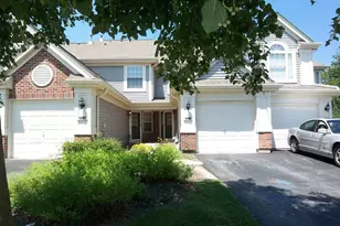 1069 Talbots Ln, Elk Grove Village, IL 60007 - Photo 1