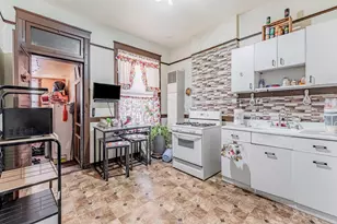 1627 N Kedzie Ave, Chicago, IL 60647 - Photo 15