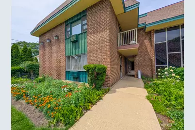 444 S Spring Road #12, Elmhurst, IL 60126 - Photo 3