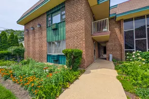 444 S Spring Rd, Elmhurst, IL 60126 - Photo 3