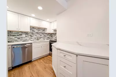 444 S Spring Road #12, Elmhurst, IL 60126 - Photo 9