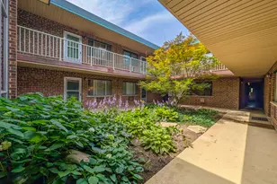 444 S Spring Rd, Elmhurst, IL 60126 - Photo 5