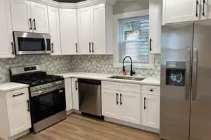 8310 S Buffalo Ave, Chicago, IL 60617 - Photo 3
