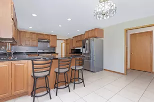 8284 Brookhaven Dr, Frankfort, IL 60423 - Photo 11